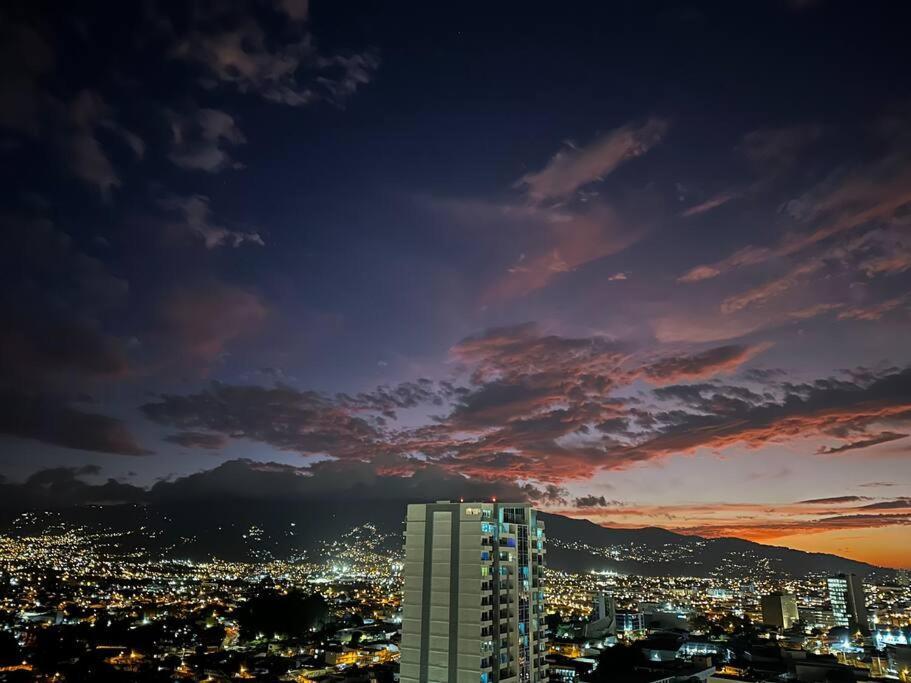 Penthouse En Los Yoses, Vista De Los Dioses Fast Wifi San Jose (San Jose) Exterior foto
