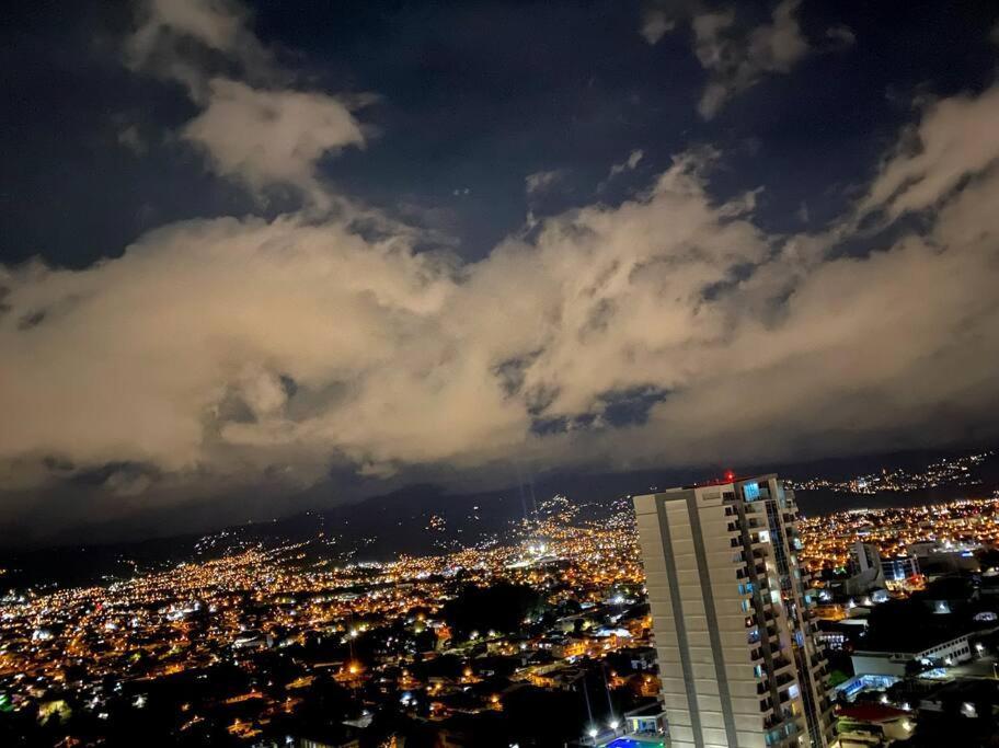 Penthouse En Los Yoses, Vista De Los Dioses Fast Wifi San Jose (San Jose) Exterior foto