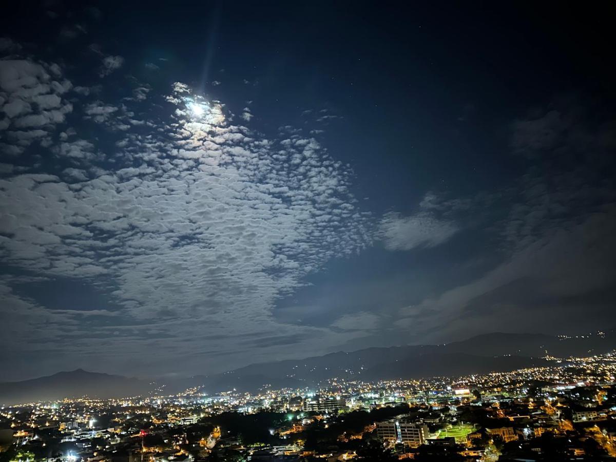 Penthouse En Los Yoses, Vista De Los Dioses Fast Wifi San Jose (San Jose) Exterior foto